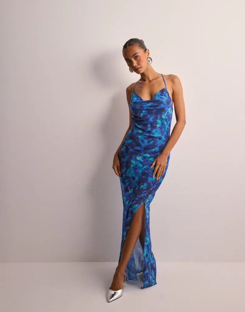Only Onlzimmer Sisi Strap Maxi Dress – Ocean Blue Print, Open Back, Blue